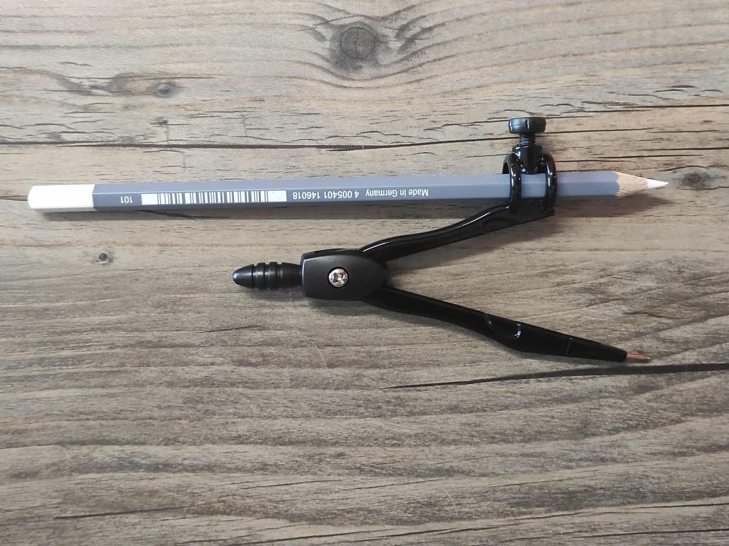 Zirkel mit Stifthalter