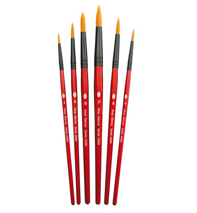 Set of 6 synthetic brushes